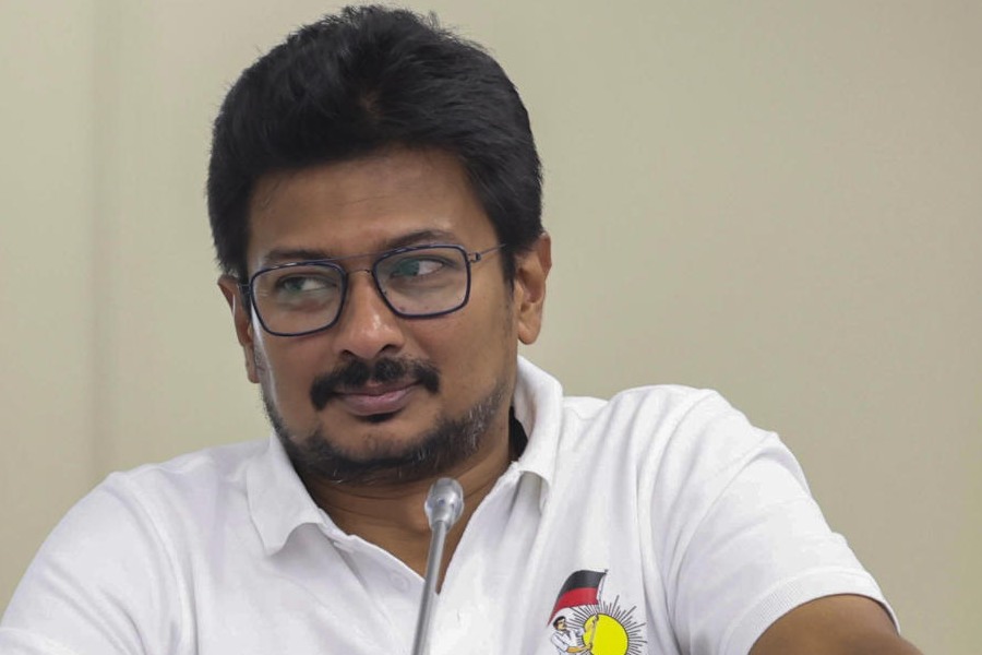 தமிழ்நாட்டின் பெயரையே மாற்றத் துடிக்கும் ஆதிக்கக் கூட்டத்தின் சதியை முறியடித்தவா் நமது முதல்வர்-துணை முதல்வர் புகழாரம்