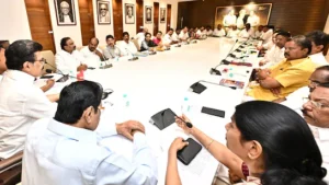 மக்களின் உரிமைகளை பாதுகாக்க எம்.பி.களுக்கு முதல்வர் அறிவுரை…