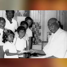 மிகப்பெரிய செல்வாக்கு பெற்றத் தலைவர் தான் காமராஜர்-கனிமொழி புகழாரம்