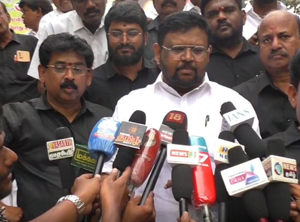 அதிமுகவின் மிகப்பெரிய ஏற்றமே திமுகவிற்கு ஏமாற்றமாகும் – வைகை செல்வன் ஆவேசம்