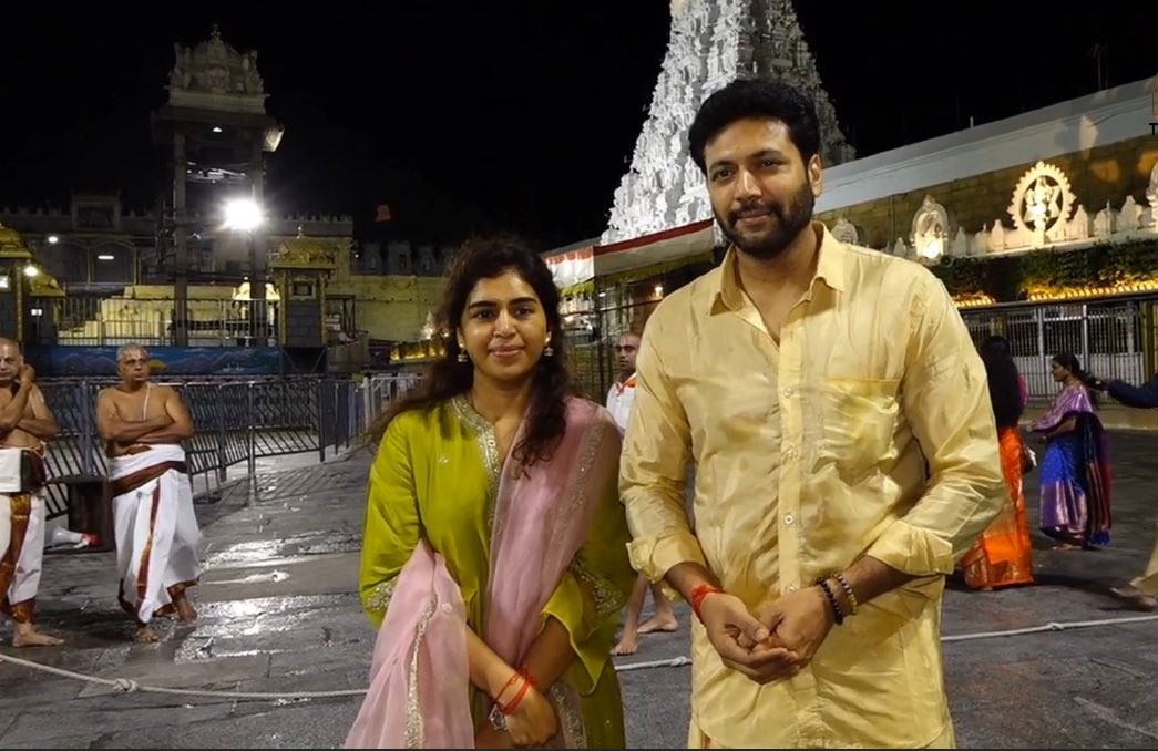 திருப்பதியில் பாடகி கெனிஷாவுடன் ரவி மோகன்.... வைரலாகும் புகைப்படங்கள்!