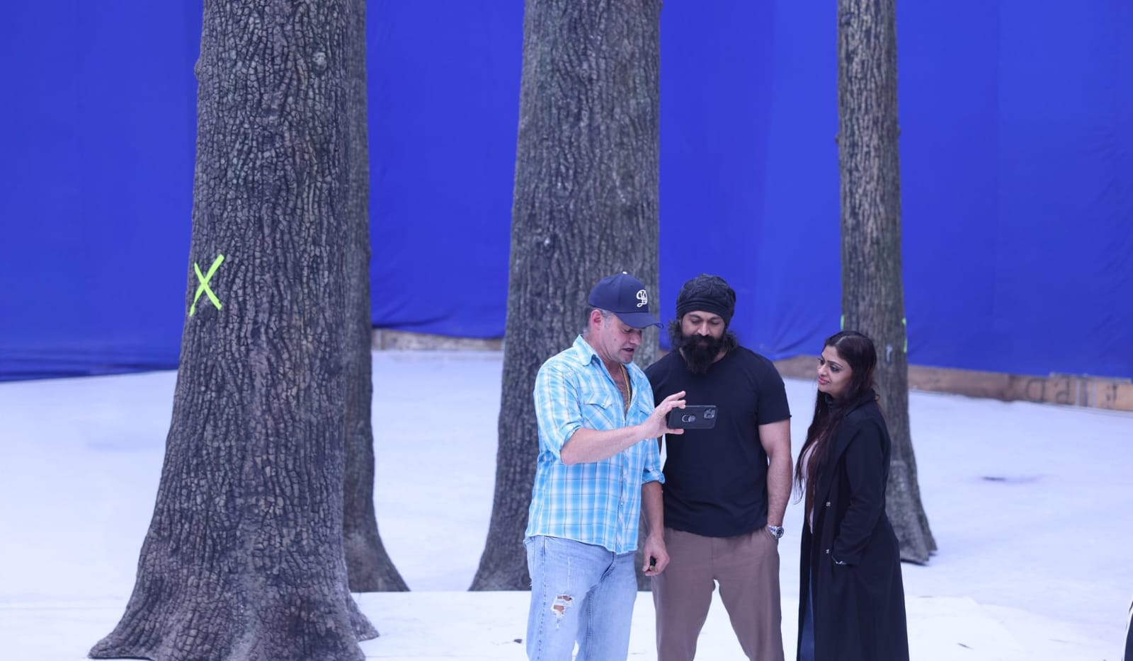 தெறிக்கவிடும் யாஷ்.... 'டாக்ஸிக்' படப்பிடிப்பு தள புகைப்படங்கள் வைரல்!