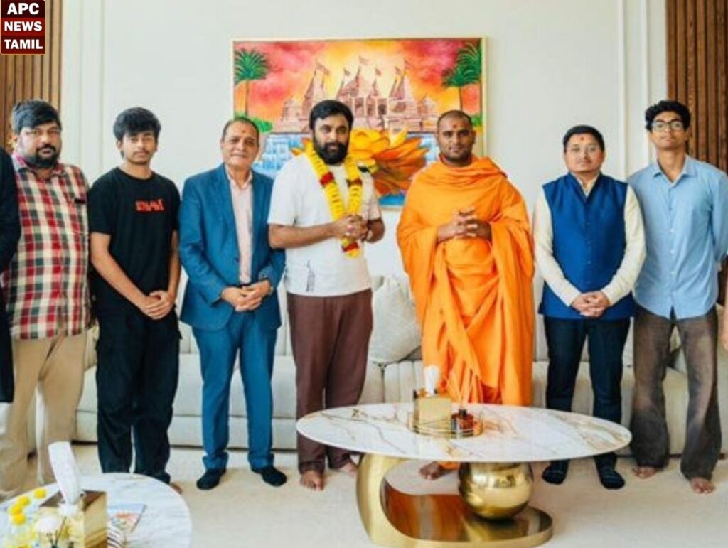 55,000 சதுர மீட்டர் பரப்பளவில் கட்டப்பட்டுள்ள கோயில்… சசிகுமார் வருகை….