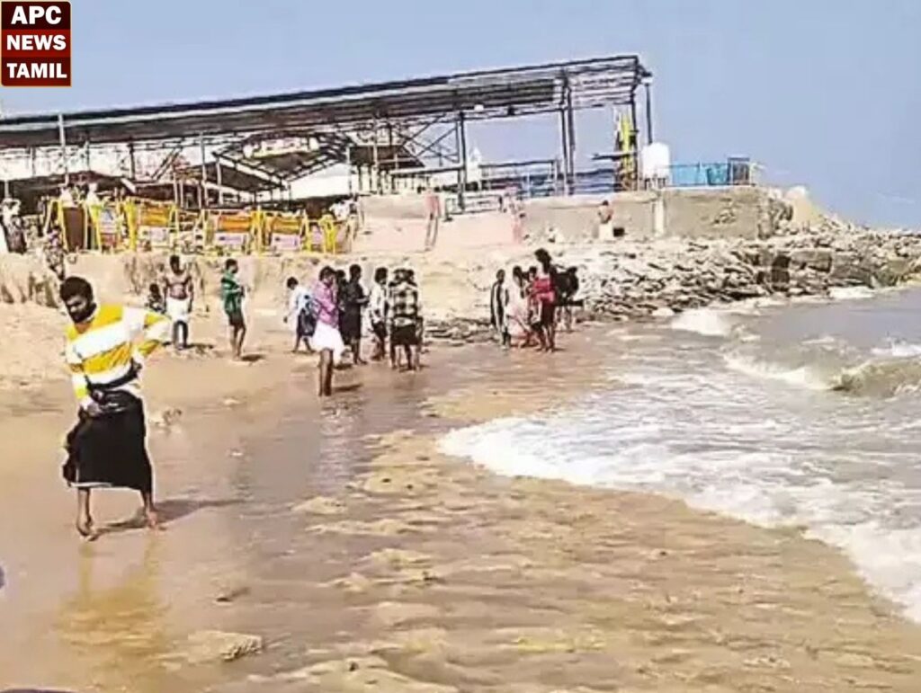 குலசேகரபட்டினத்தில் கடல் அரிப்பு அச்சம்...உடனடி நடவடிக்கை கோரிக்கை