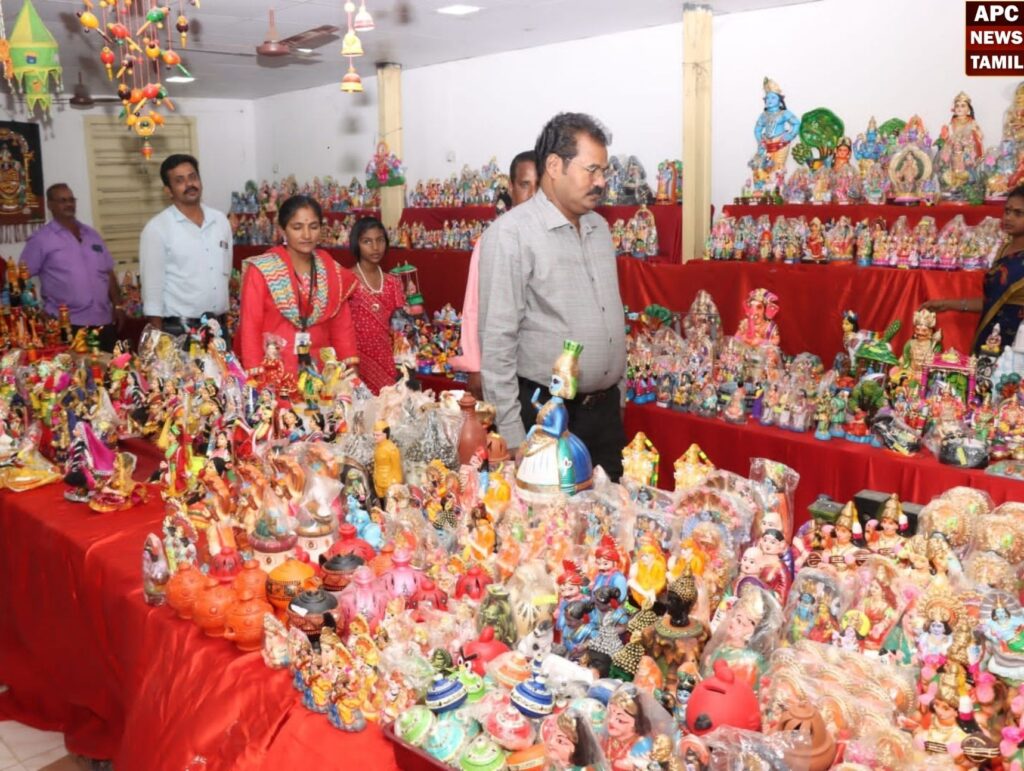 நவராத்திரியை முன்னிட்டு களைக்கட்டும் பொம்மைகள் விற்பனை…