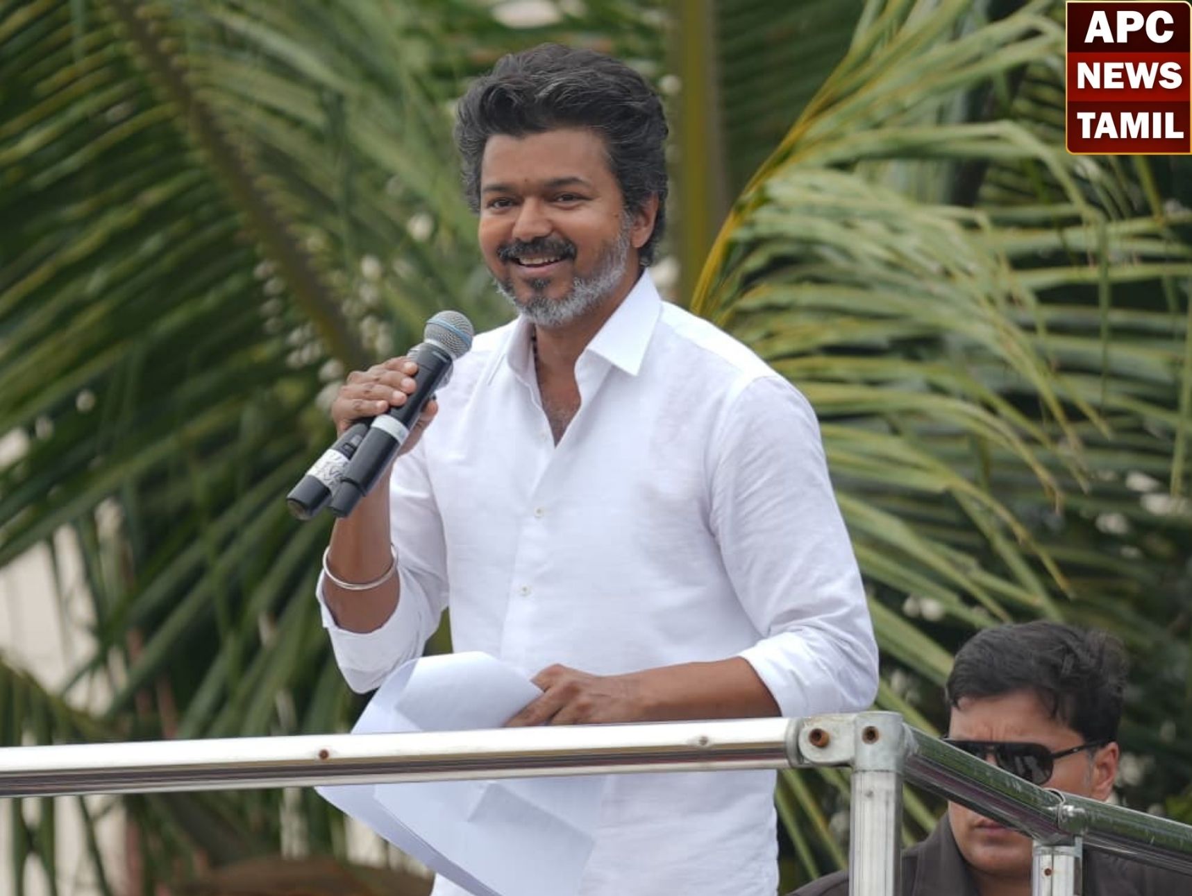 இந்தப் போர் முழக்கம் உங்களை தூங்க விடாது… துரத்திக் கொண்டே வரும் – நாகையில் விஜய் ஆவேசம்