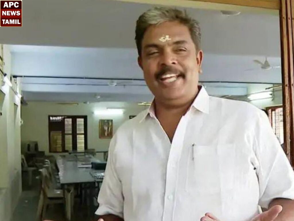 சபரிமலை தங்கத் தகடு திருட்டு வழக்கில் முன்னாள் நிர்வாக அதிகாரி கைது!