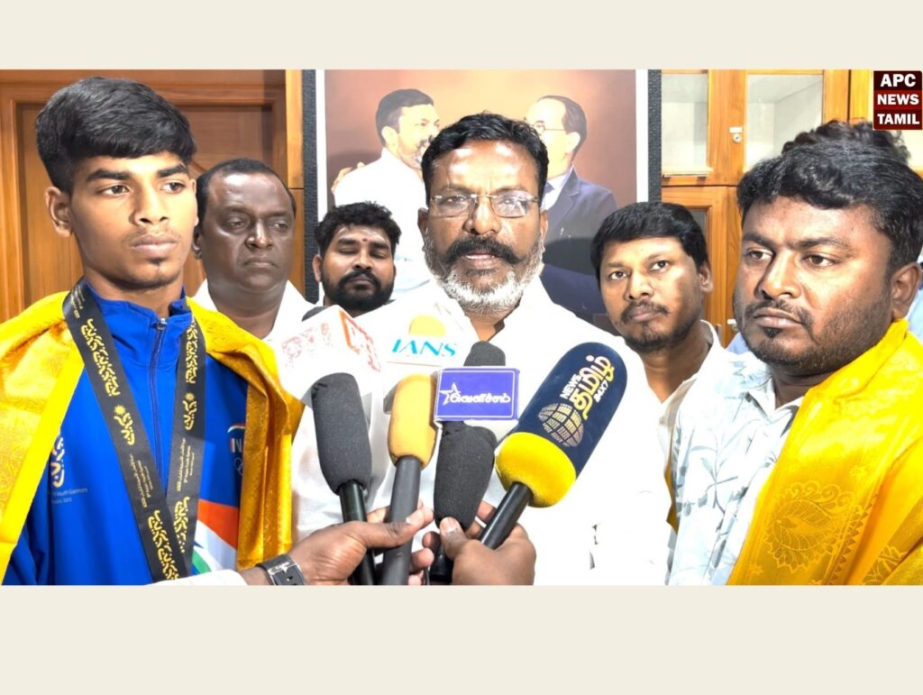 கார்த்திகா, அபினேஷிற்கு ஊக்கத் தொகையை தலா ஒரு கோடியாக உயர்த்தி தர திருமாவளவன் வலியுறுத்தல்…