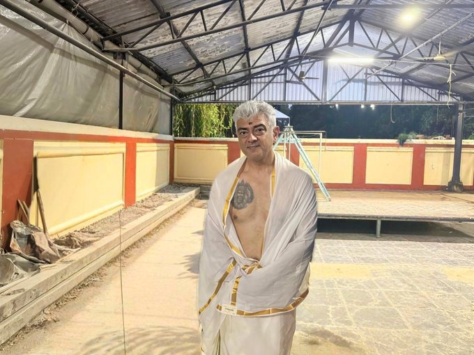 பாலக்காடு பகவதி அம்மனை தரிசனம் செய்த அஜித்.... கவனம் ஈர்க்கும் டாட்டூ!