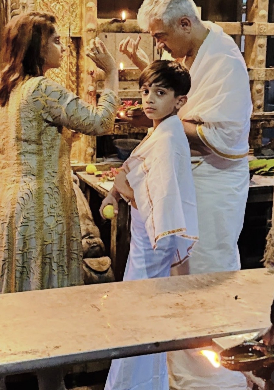 பாலக்காடு பகவதி அம்மனை தரிசனம் செய்த அஜித்.... கவனம் ஈர்க்கும் டாட்டூ!