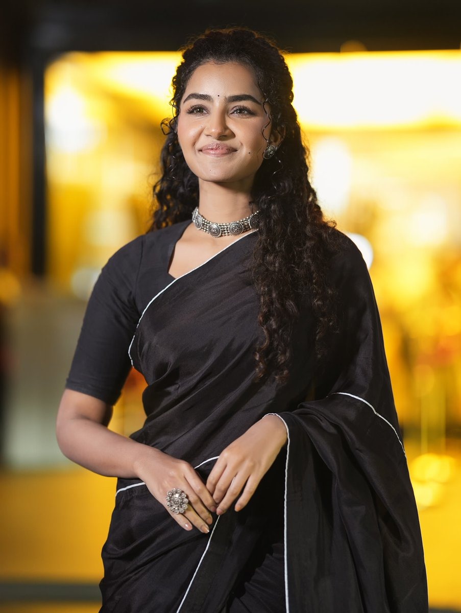 'பரியேறும் பெருமாள்' படத்தை மிஸ் பண்ணதுக்கு ரொம்ப வருத்தப்பட்டேன்.... 'பைசன்' பட விழாவில் அனுபமா!