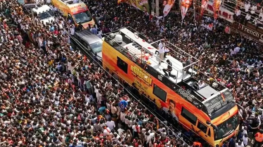 தவெக - வின் முடிவை பாராட்டுவோம்... துயரில் தோள் கொடுப்போம்... சேரன் வெளியிட்ட பதிவு!