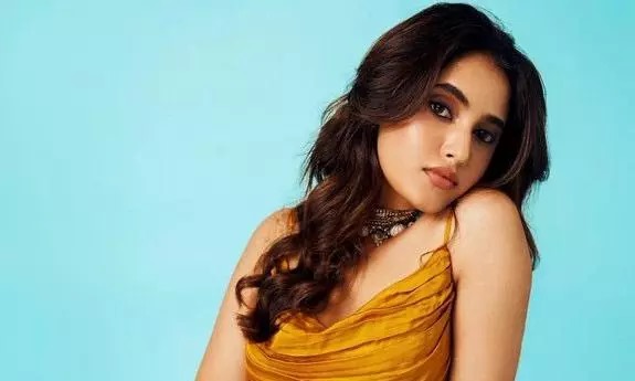 நிறுத்துங்க... இணையத்தில் பரவும் AI ஆபாச புகைப்படங்கள்... ஆதங்கத்தில் ட்வீட் போட்ட பிரபல நடிகை!