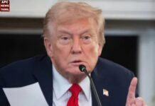 அமெரிக்காவில் நிரந்தர குடியுரிமை பெற தடை... சர்ச்சையை கிளப்பிய டிரம்பின் புதிய அறிவிப்பு…