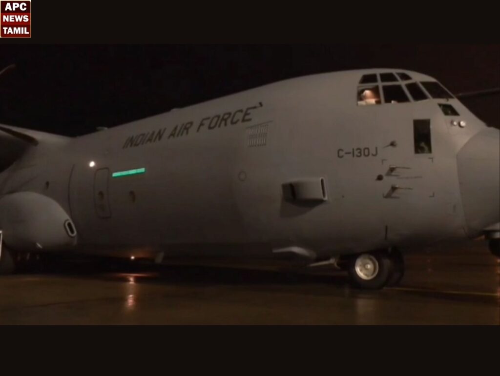 இலங்கைக்கு உதவிக்கரம் நீட்டிய இந்தியா… 80 டன் நிவாரண பொருட்களுடன் சென்ற விமானம்… 