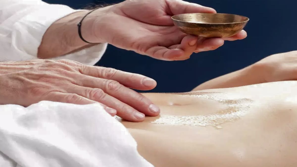 தொப்புளில் எண்ணெய் தடவுவதால் உண்டாகும் உடல் நல அற்புதங்கள்!