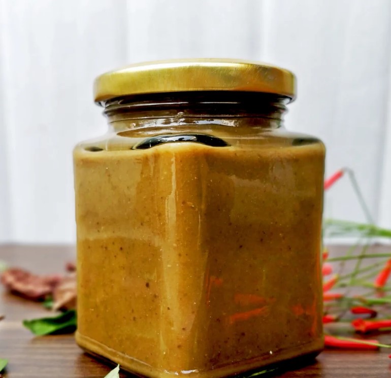 வீட்டிலேயே கெமிக்கல் இல்லாத ஷாம்பு செய்யலாம்!