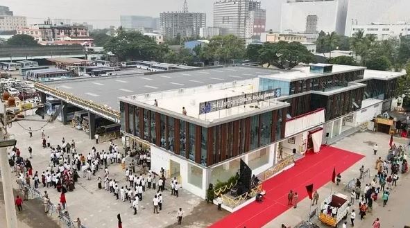 அம்பத்தூர் புதிய பேருந்து நிலையம் திறப்பு: உதயநிதி ஸ்டாலின் தொடங்கி வைத்தார்