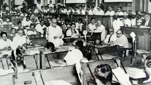 காலத்தின் நிறம் கருப்பு சிவப்பு - சாதி அமைப்பின்மீது இறங்கிய இடி!