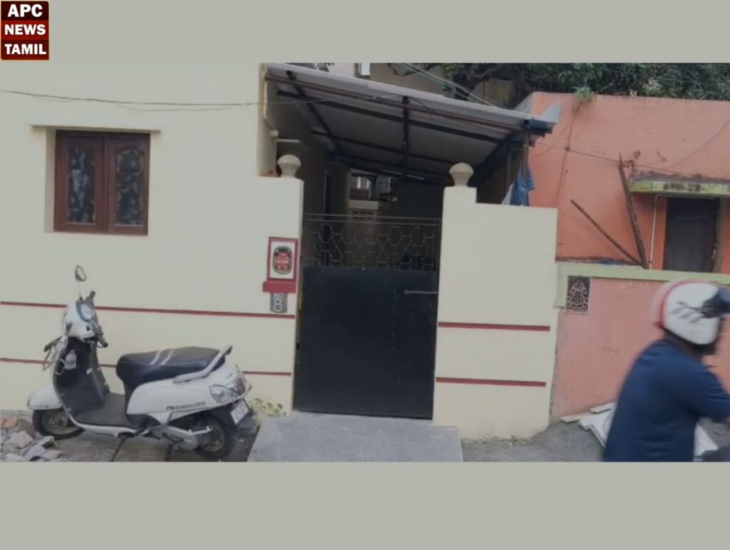 சினிமா பாணியில் கார் விற்பனையாளரை கடத்திய கும்பல்…சாதுர்யமாக மடக்கி பிடித்த போலீசார்… 