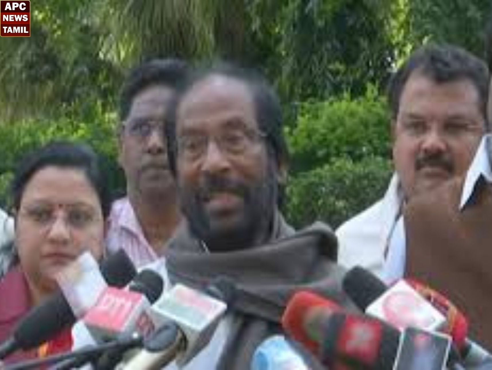 மத்திய அரசுக்கு எதிர்க்கட்சிகள் கேள்விகளுக்கு பதிலளிக்கும் பழக்கமே கிடையாது – திருச்சி சிவா குற்றச்சாட்டு