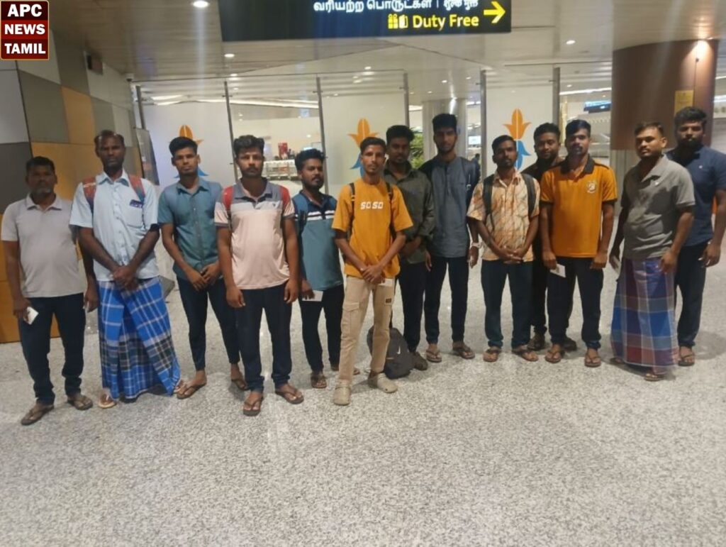 இலங்கையிலிருந்து விடுவிக்கப்பட்ட 13 மீனவர்கள் - தனிவிமானம் மூலம் சொந்த ஊா் திரும்பினா்
