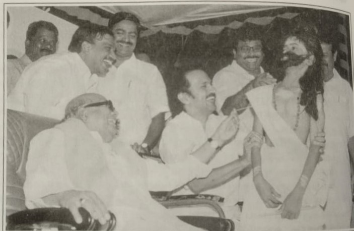 காலத்தின் நிறம் கருப்பு சிவப்பு - தி.மு.க.வும் கருவறைத் தீண்டாமை ஒழிப்பும்!