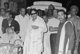 காலத்தின் நிறம் கருப்பு சிவப்பு – இரட்டைக்குழல் துப்பாக்கிகள்!