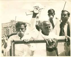 காலத்தின் நிறம் கருப்பு சிவப்பு - ஆட்சியிலும் அன்றாட வாழ்விலும் தி.மு.க. பாய்ச்சிய தமிழ்வெளிச்சம்!