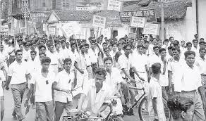 காலத்தின் நிறம் கருப்பு சிவப்பு - இந்தி திணிப்பை என்றும் எதிர்ப்போம்!