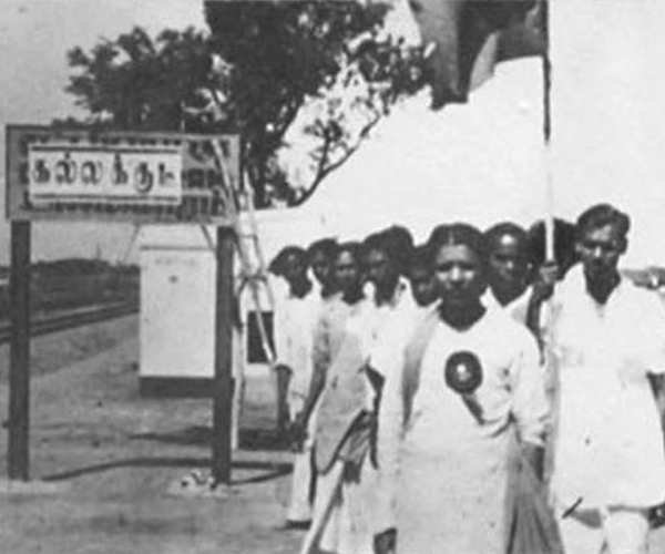 காலத்தின் நிறம் கருப்பு சிவப்பு - இந்தி திணிப்பை என்றும் எதிர்ப்போம்!