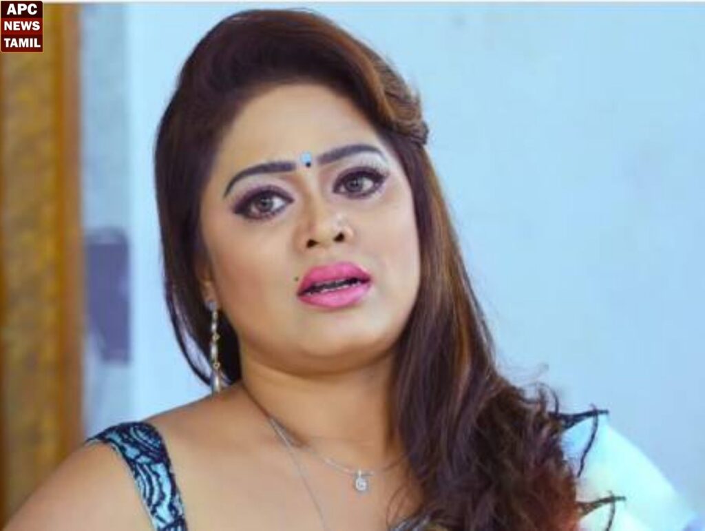 பிரபல சின்னத்திரை நடிகை தேவி பிரியா கார் விபத்து!!