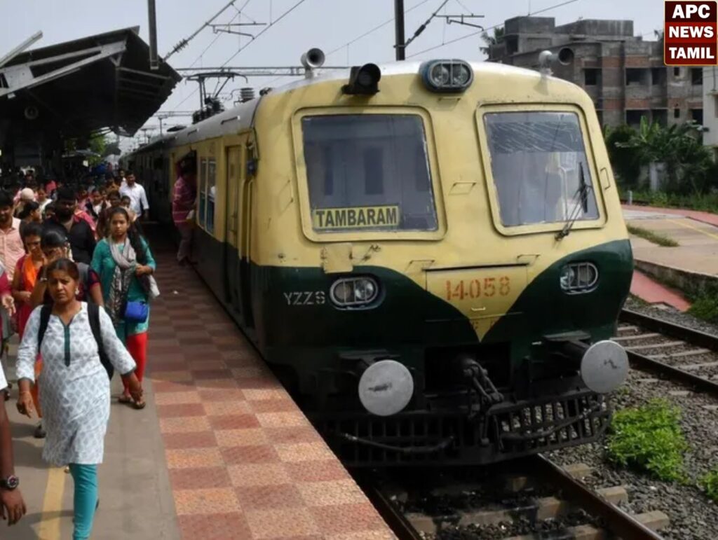 புறநகர் ரயில் சேவையில் தொடரும் குளறுபடி…பயணிகள் கடும் அவதி…