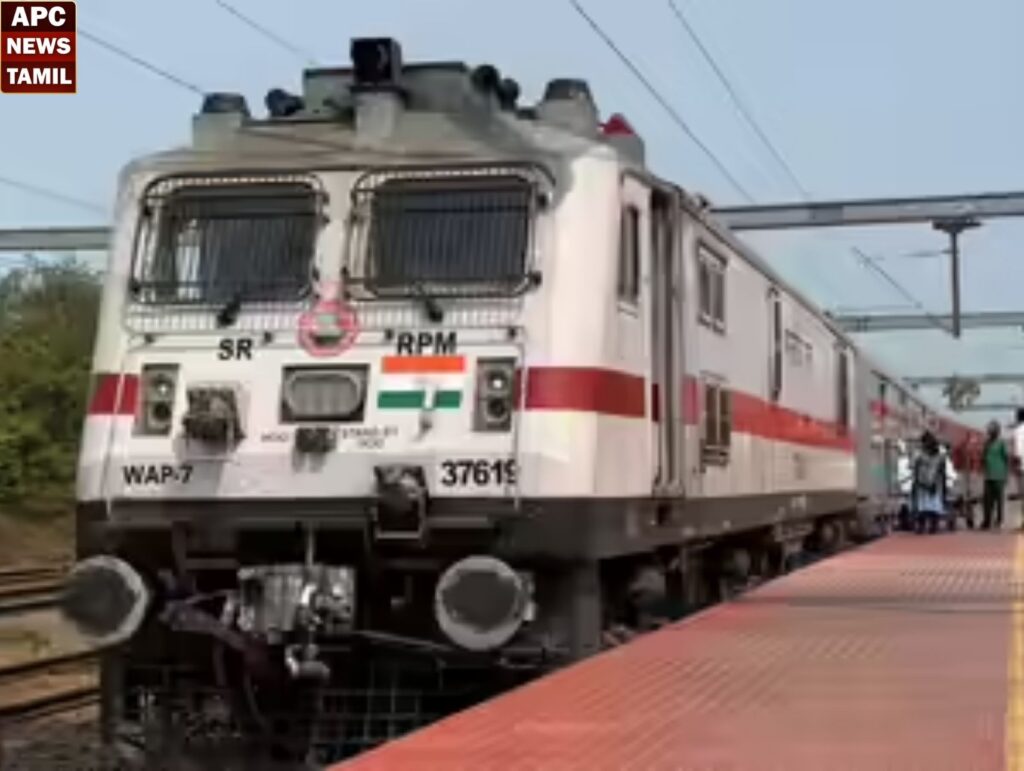 ரயில்வே வருவாய் கணக்கு: தட்கல் மற்றும் டிக்கெட் ரத்து கட்டண விவரங்களை அளிக்க மத்திய அரசு மறுப்பு