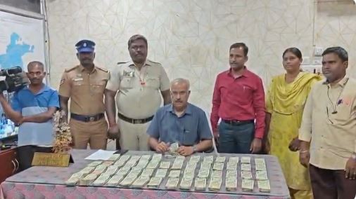 பூந்தமல்லி அருகே பரபரப்பு: துணியில் சுற்றி பைக்கில் கடத்தப்பட்ட ரூ. 27.5 லட்சம் பறிமுதல்!