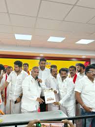 த.வெ.க.வின் தேர்தல் பணி தீவிரம் -  விஜய் இல்லாமல் நடைபெற்ற 2-ம் கட்ட நேர்காணல்…