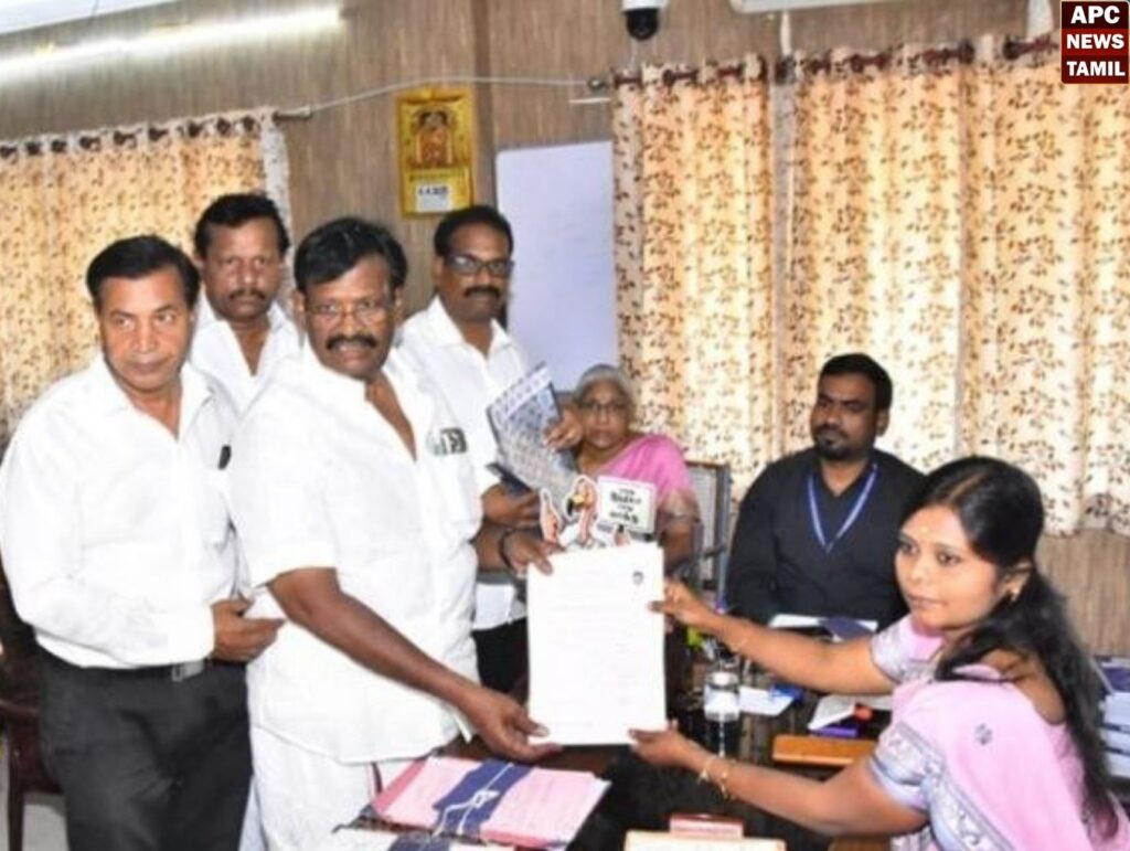 திமுக வேட்பாளர்கள் அமைச்சர் நாசர் ஆவடி தொகுதியில் வேட்புமனுத் தாக்கல்