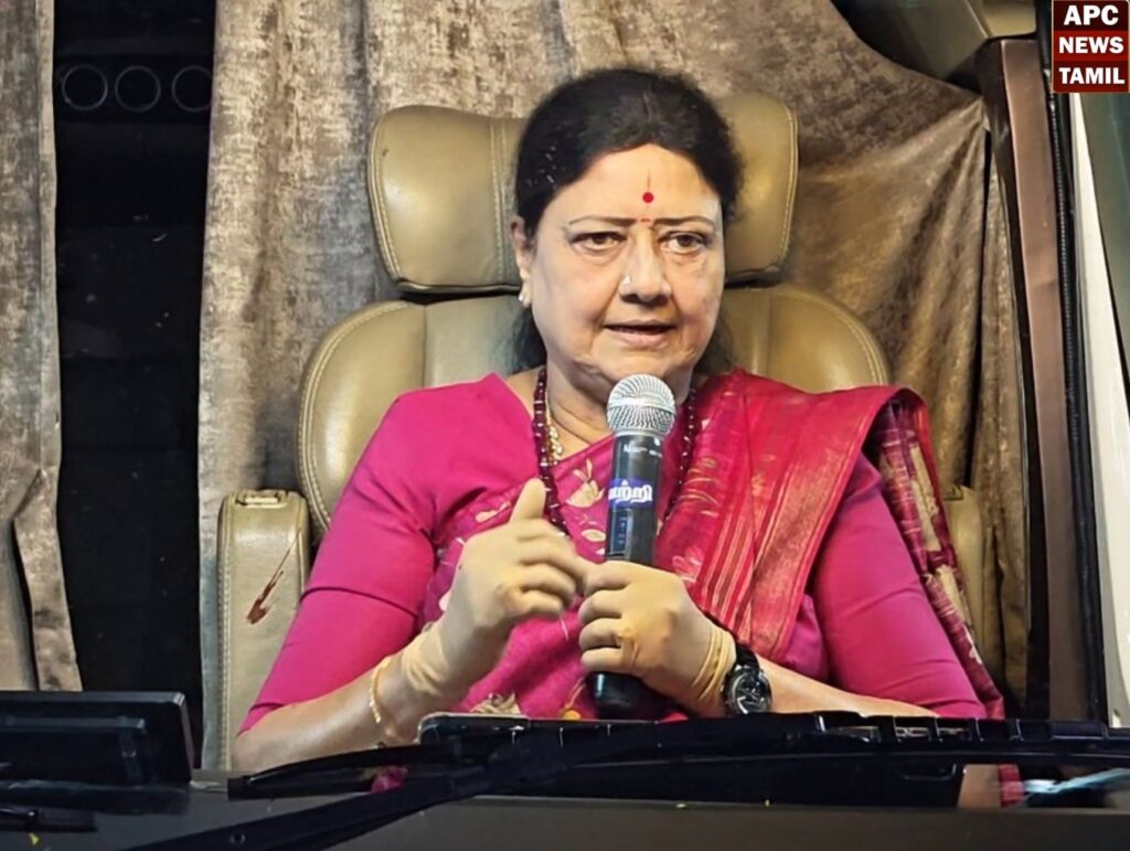 நான் நம்பி பொறுப்பை ஒப்படைத்தவர்களாலேயே கட்சியிலிருந்து நீக்கப்பட்டேன்  - சசிகலா புலம்பல்