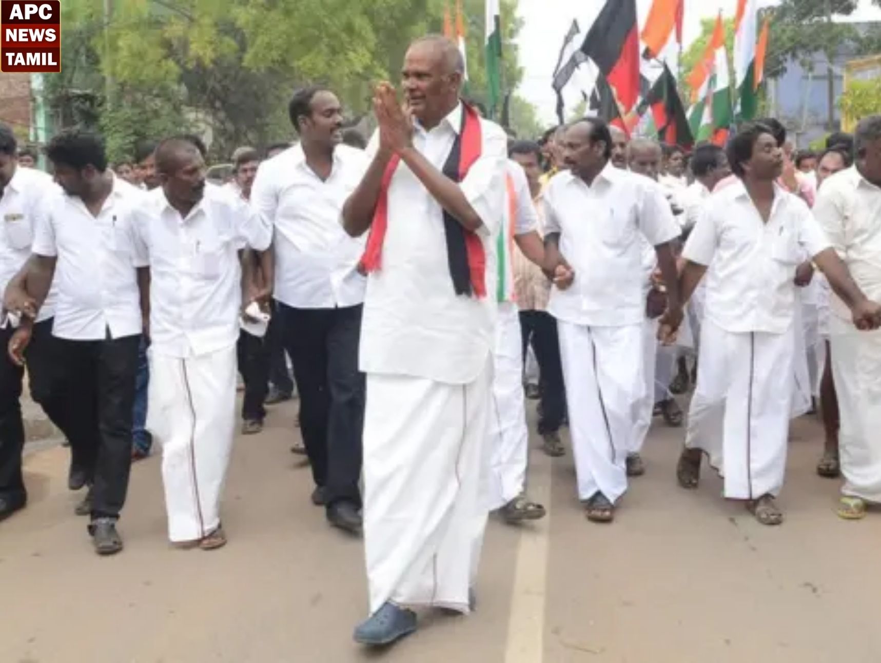 சபாநாயகர் அப்பாவு தீவிர வாக்கு சேகரிப்பு – பொதுமக்கள் உற்சாக வரவேற்பு