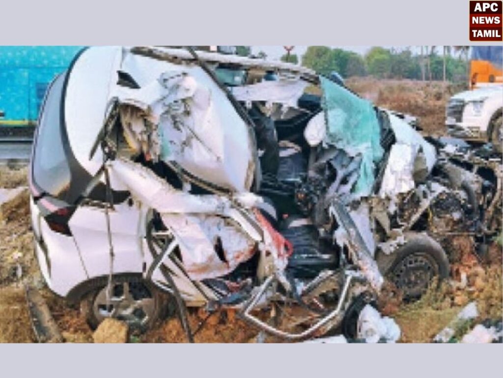 கர்நாடகா: ஓட்டு  போட வந்ததால் நேர்ந்த சோகம் -  பேருந்தும், காரும் நேருக்கு நேர் மோதி விபத்து