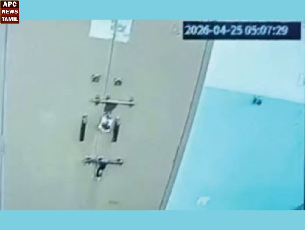 திருப்பூர்: வாக்குப்பெட்டிகள் வைக்கப்பட்டுள்ள அறை – தவறான நேரத்தை காட்டும் சிசிடிவி கேமராவால் சர்ச்சை