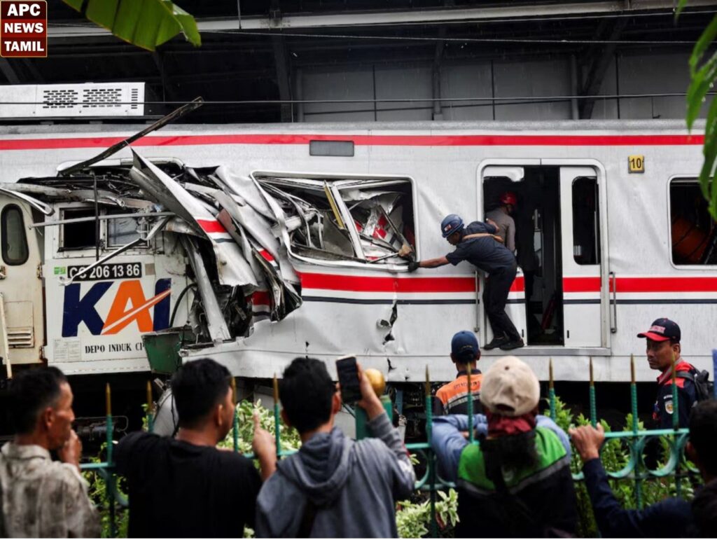 இந்தோனேசியா: 2 பயணிகள் ரயில் ஒன்றுடன் ஒன்று மோதி விபத்து -14 பேர் உயிரிழப்பு, 80 பேர் படுகாயம்