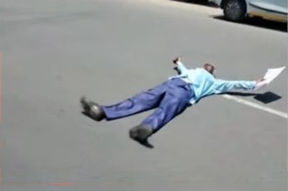 வேட்புமனு நிராகரிப்பு – உருண்டு புரண்ட வேட்பாளாரால் பரபரப்பு…