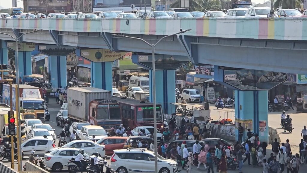 சித்ரா பௌர்ணமியை முன்னிட்டு திருவண்ணாமலைக்கு படையெடுக்கும் பொது மக்கள்!