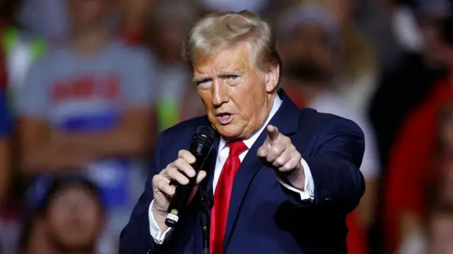 இஸ்ரேல் - ஈரான் போர்: ஹார்முஸ் ஜலசந்தியில் 'அமைதிப் படை' அமைக்க பிரான்ஸ் மற்றும் பிரிட்டன் திட்டம்