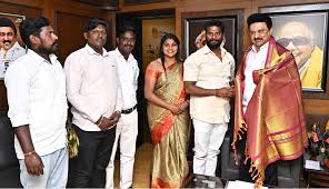 அன்புமணி ஷாக்…காடுவெட்டி குருவின் மகள் திமுகவுக்கு ஆதரவு…