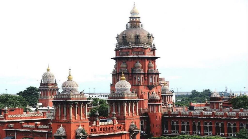 கவுரவ விரிவுரையாளர்களை பணி வரன்முறை செய்ய உயர்நீதிமன்றம் மறுப்பு…
