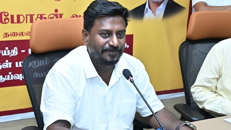 தமிழகத்தில் இருமொழிக் கொள்கையில் தவெக அரசு உறுதியாக உள்ளது – ராஜ்மோகன் திட்டவட்டம்