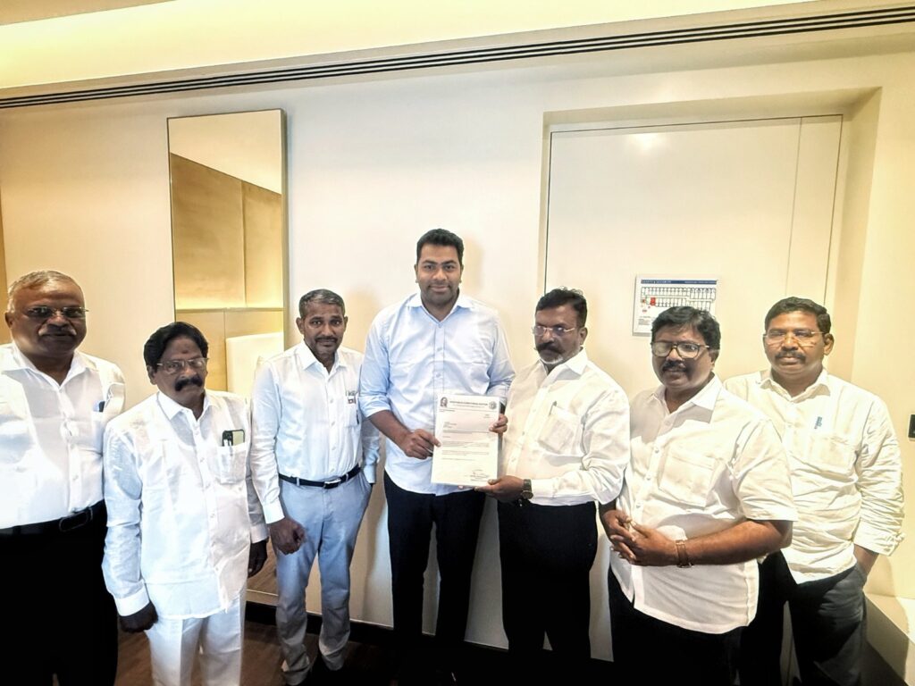 தமிழக அரசியலில் அதிரடி: விஜய்க்கு ஆதரவு அளித்த திருமாவளவன்! முதல்வராகிறார் விஜய் !!