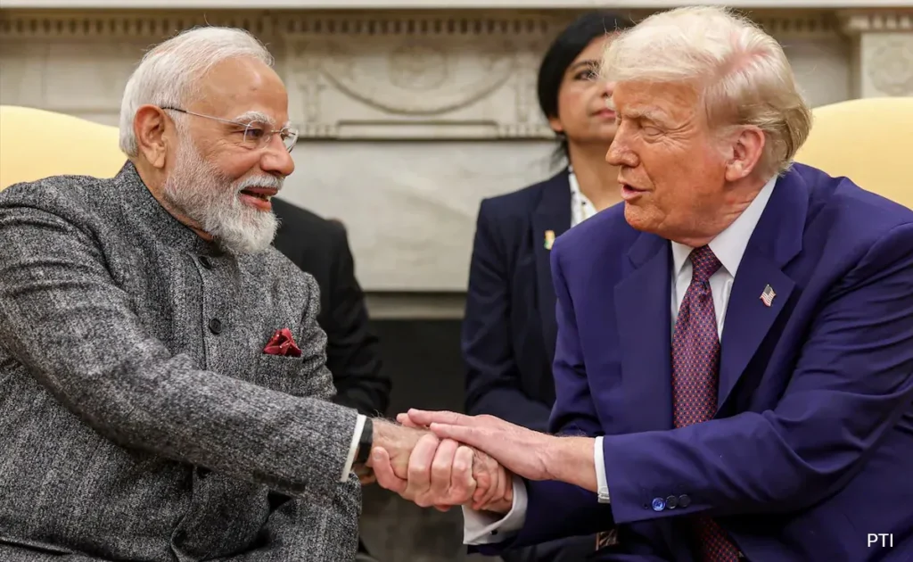 "இந்தியாவை மோடி ஆள்கிறாரா?? அல்லது அமெரிக்க அதிபர் டொனால்ட் டிரம்ப் ஆள்கிறாரா??" - டி.கே.எஸ் இளங்கோவன் கேள்வி